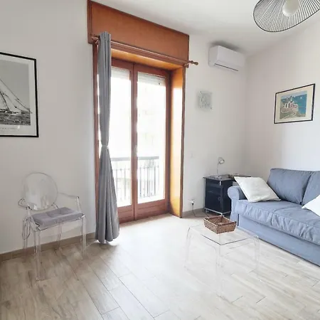 Minniti City |sitcase Apartment *